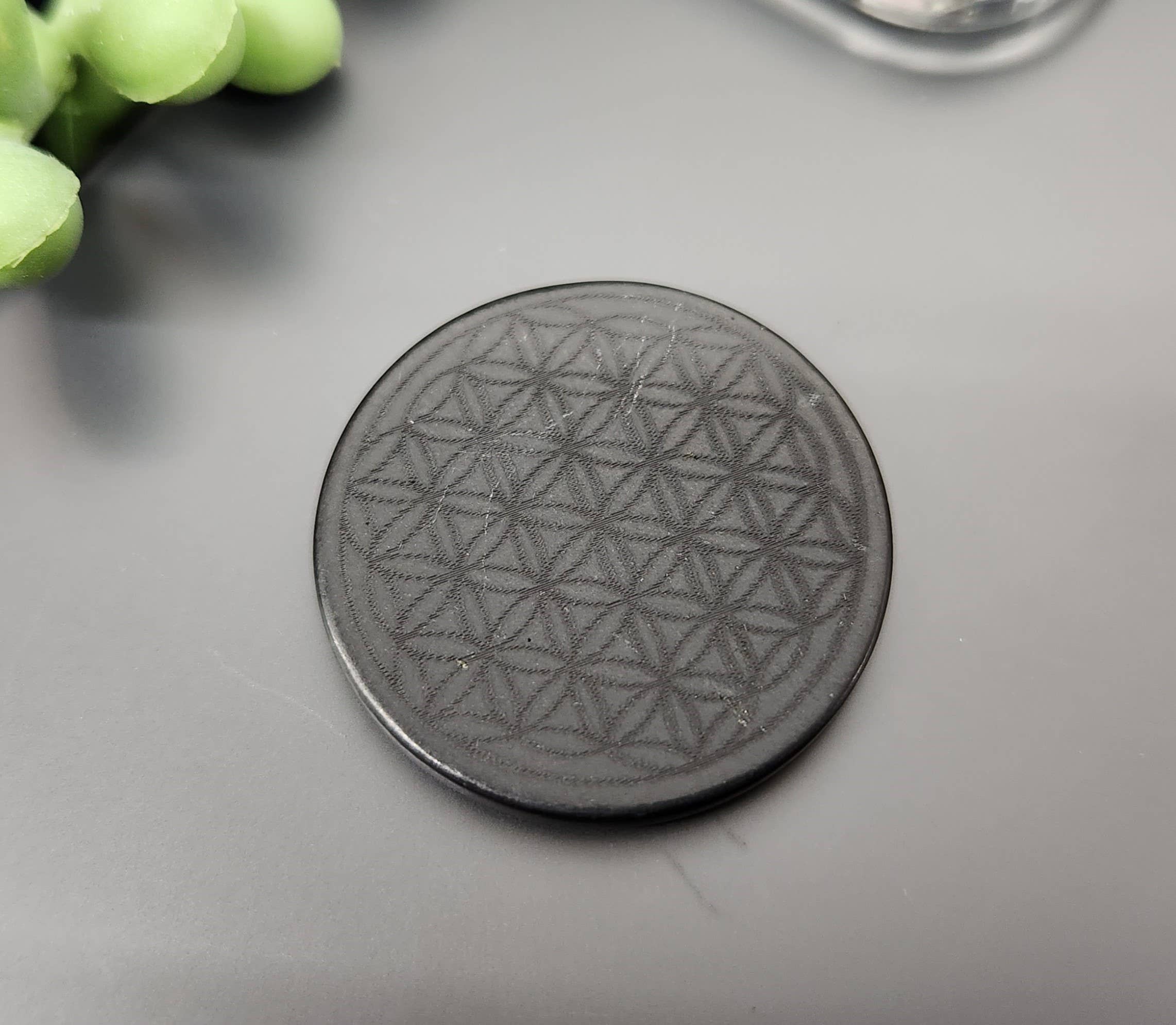 Shungite EMF Protection Tile – Flower of Life Engraving (25mm)